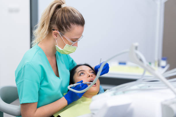 Best Emergency Tooth Extraction in Seattle, WA